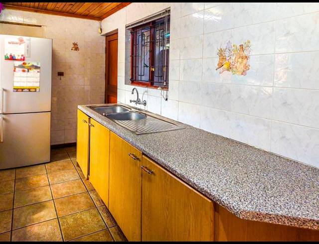 4 BEDROOM HOUSE FOR SALE IN BEACON VALLEY